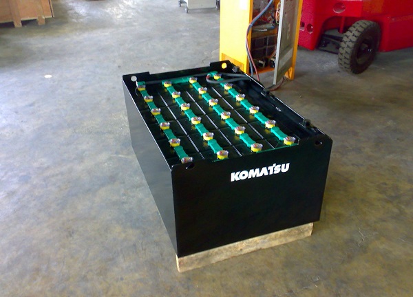 Купить литиевые аккумуляторы для штабелеров KOMATSU - цены и характеристики